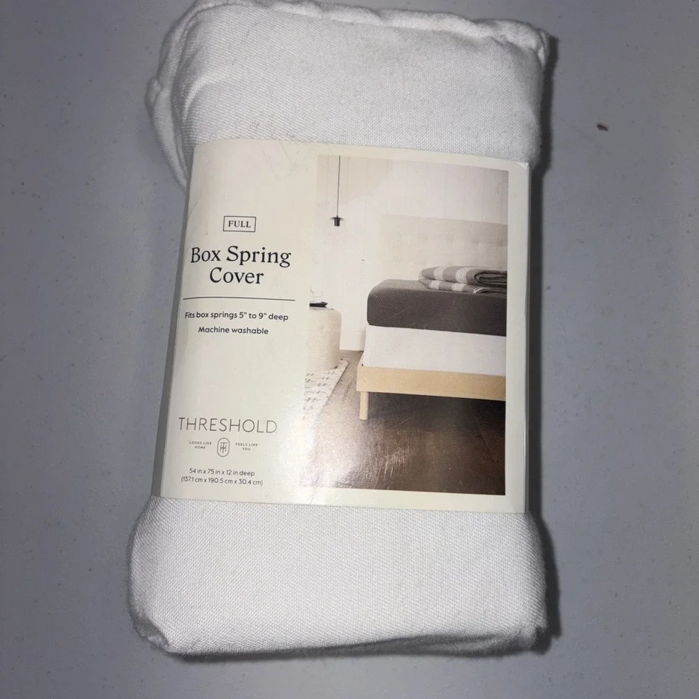 Box Spring Cover----FULL-----White--Threshold